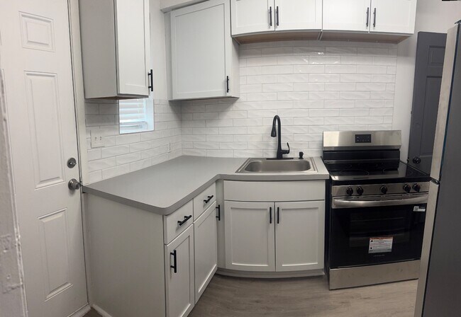 480 Marquette Dr