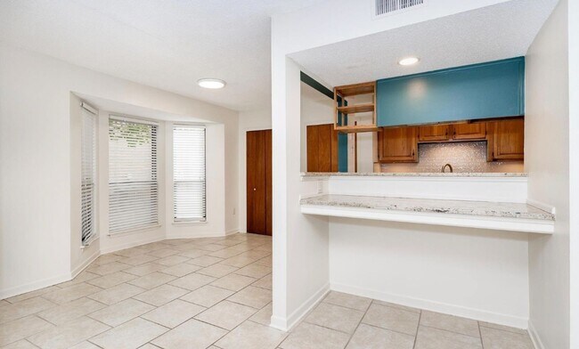 Photo - Beautiful Townhome Near LSU for Rent