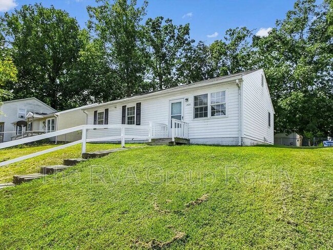 Photo - 1500 Luther Blvd