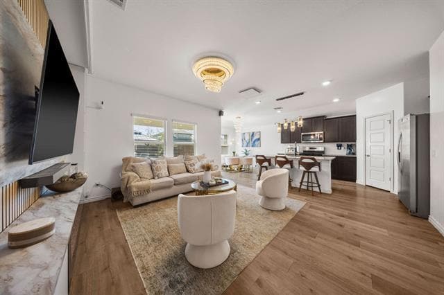 7216 Seton Pl