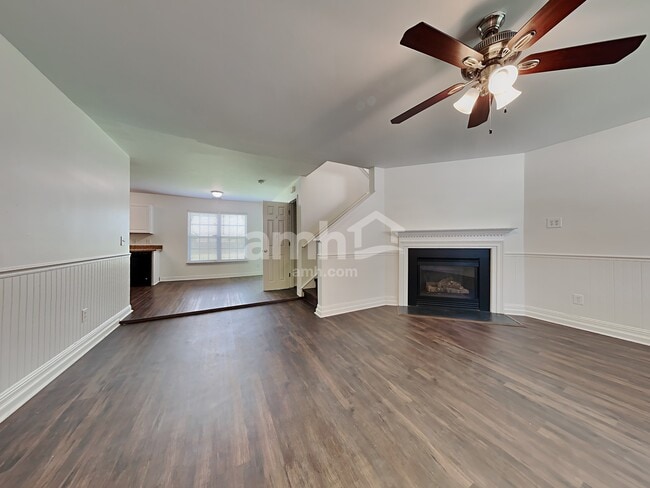 Photo - 122 Towering Pine Dr