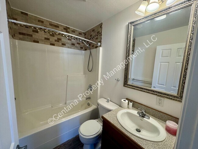 Photo - 4 bed 2 bath Home for Rent