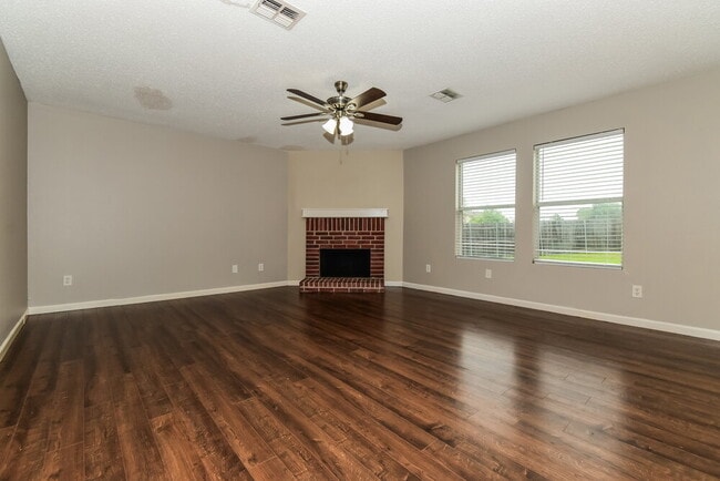 Photo - 2316 Graystone Dr