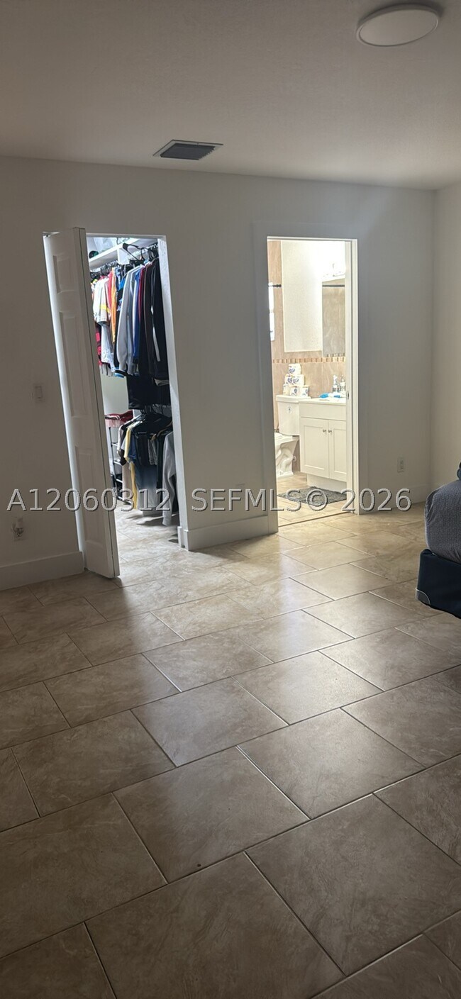 Photo - 128 NW 16th Ave