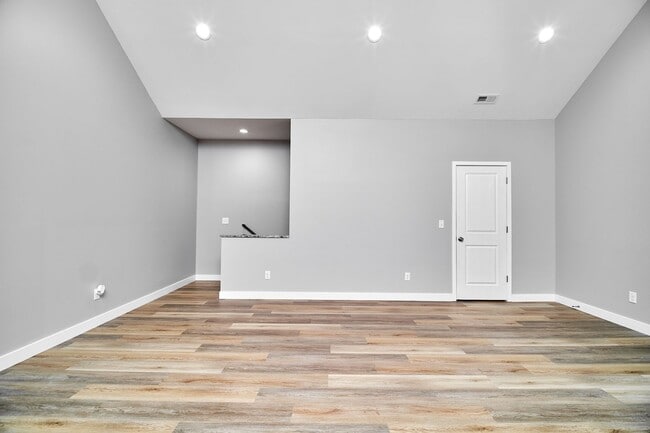 Photo - 3BD/2BA brand new condo in Irvington!