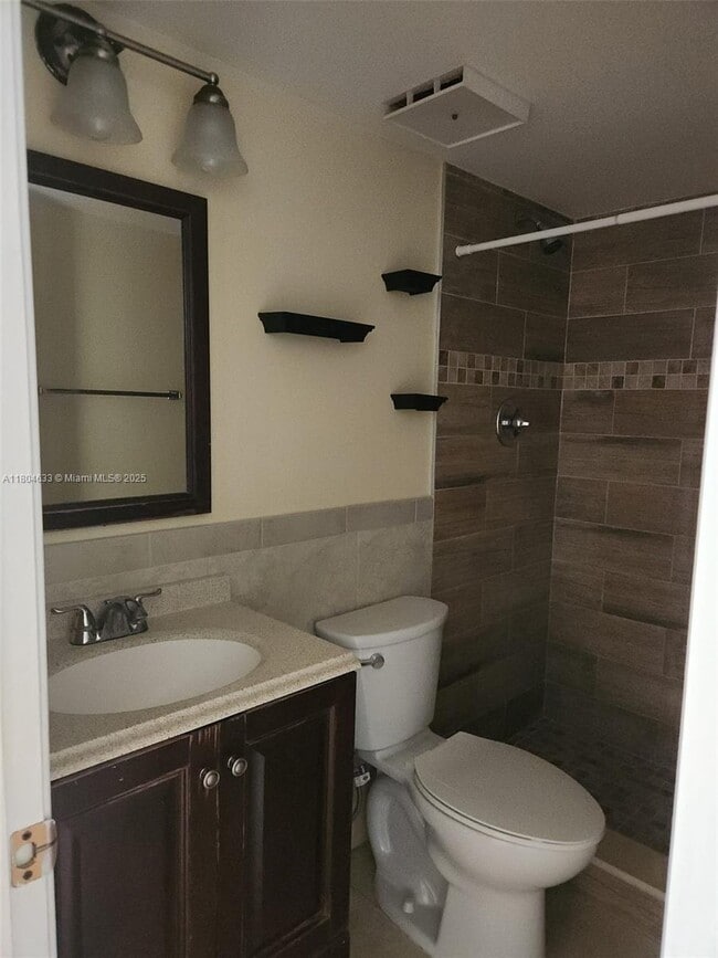 Photo - 3766 N University Dr Unit M-8