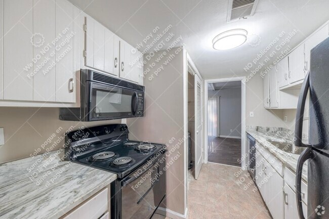 Building Photo - 6424 Woodstone Way Rental