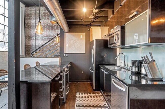 650 Glen Iris Dr NE Unit 23