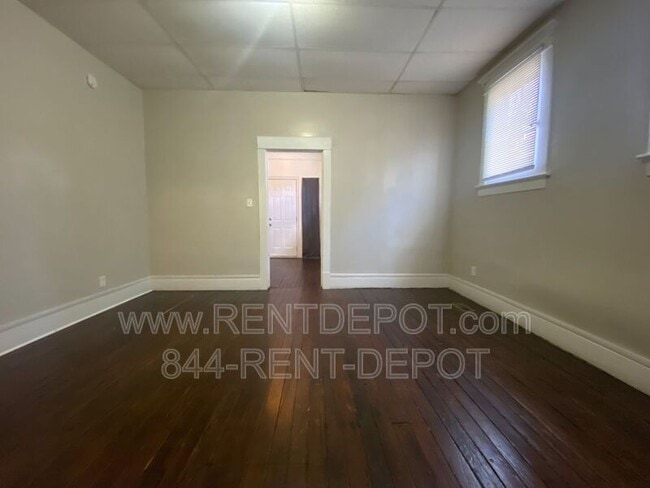 Photo - 827 Jefferson Ave