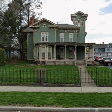 Building Photo - 506 W Water St