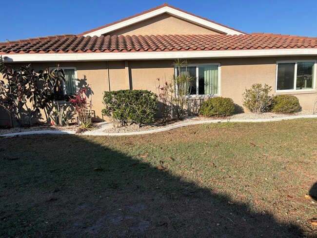 Photo - 1013 Ardmore Way