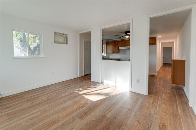 Photo - 1803 E 26th St Unidad 1803 E 26th St. apt A