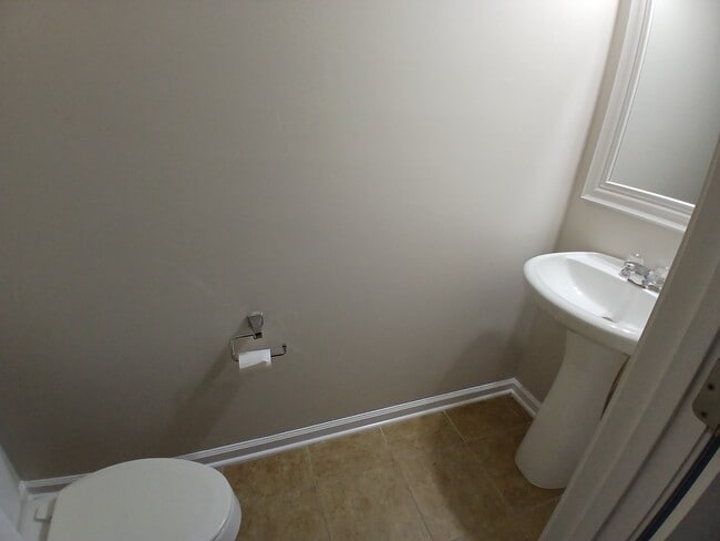 8 Cedar Creek Cir