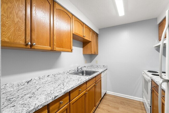 Photo - 180 Main St Unidad C55