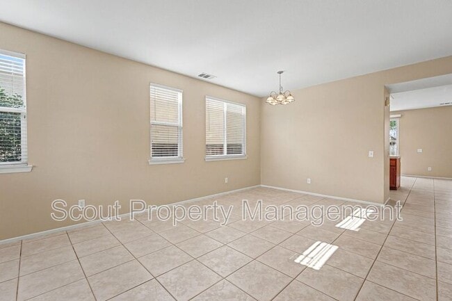 Photo - 46201 Jane Pl