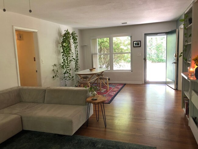 Photo - Three Bedroom 1.5 Bath Home in Great Location in NW Orman Leigh Estates