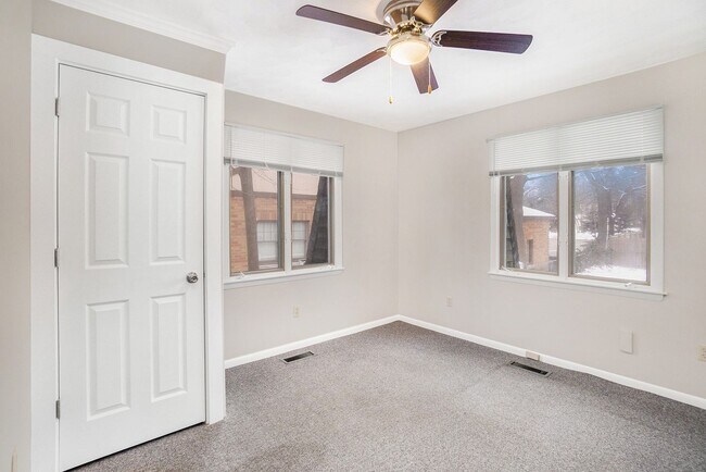 Photo - 6133 King Hwy Unit B