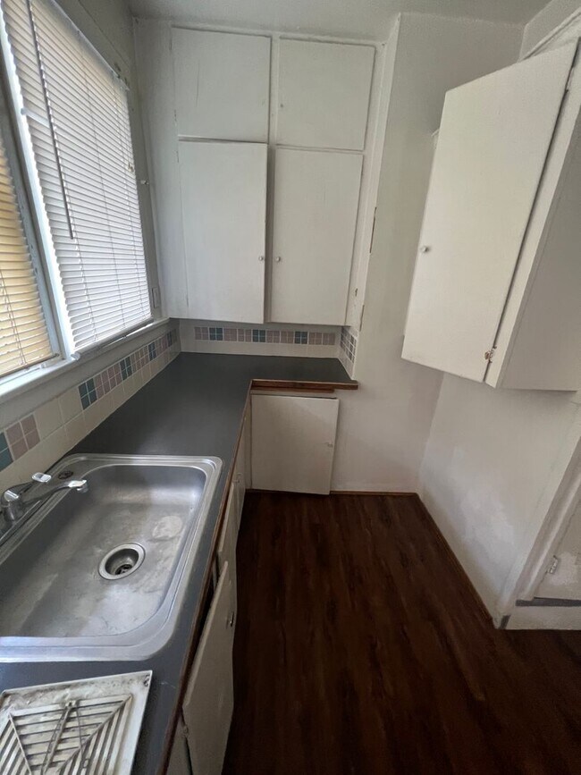 Photo - 905 NE Lake St Unidad A