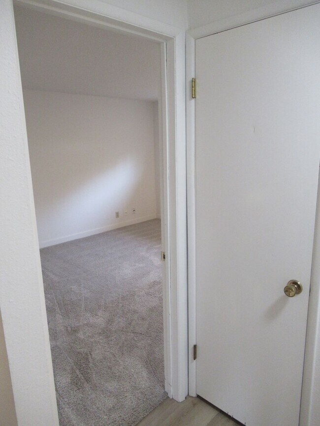 Photo - rmiss Unit 3210