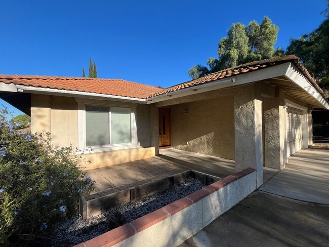 Photo - Spacious 3 Bedroom, 2 Bath Home for rent