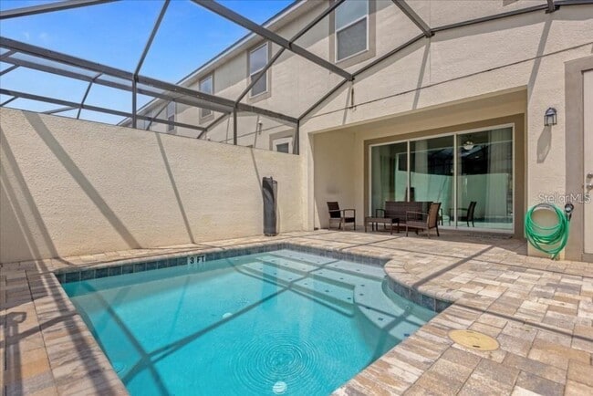 1540 Carey Palm Cir