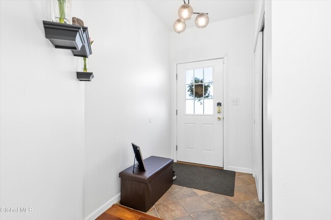 Photo - 401 Avalon Pl