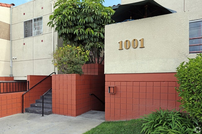 Emerald Terrace Apartments