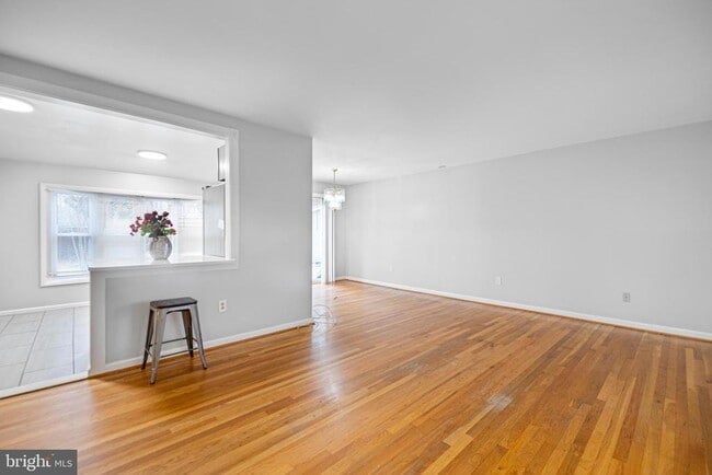 Photo - 4111 Landgreen St