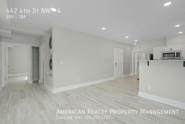 Photo - 442 4th St NW Unit 4