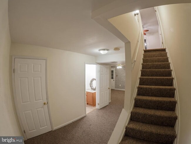 Photo - 8112 Parkdale Ct