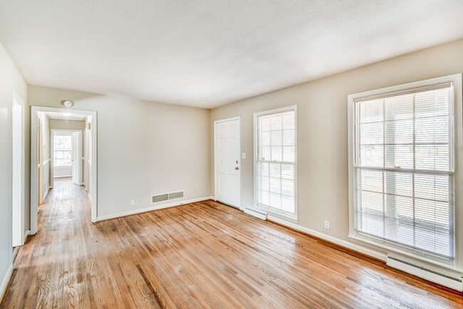 Photo - 1804 Fultonbrook Rd