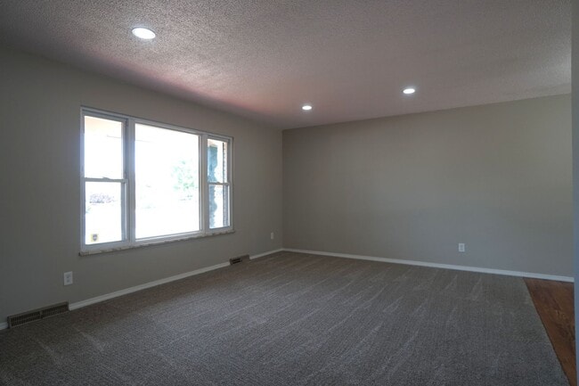 Photo - 5007 Alta Loma Rd