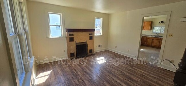 Photo - 2837 Bartonsville Ave