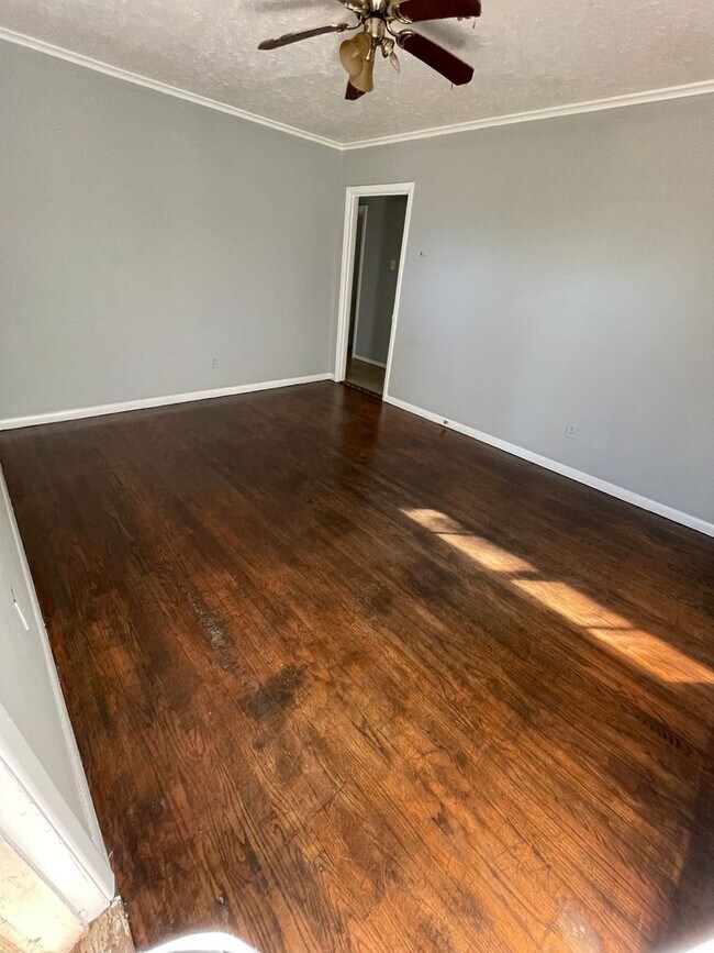 Photo - Two Bedroom Home in Queensborough