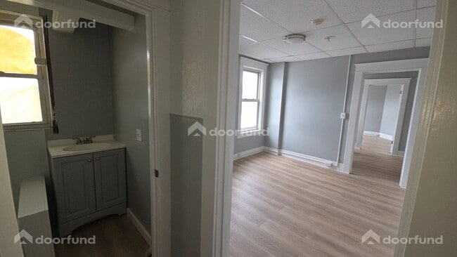 Photo - 224 Main St Unit 7