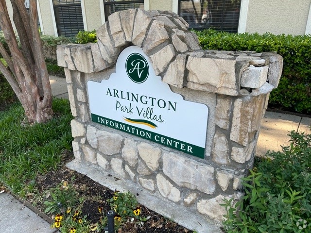 Building Photo - Arlington Park Villas Rental