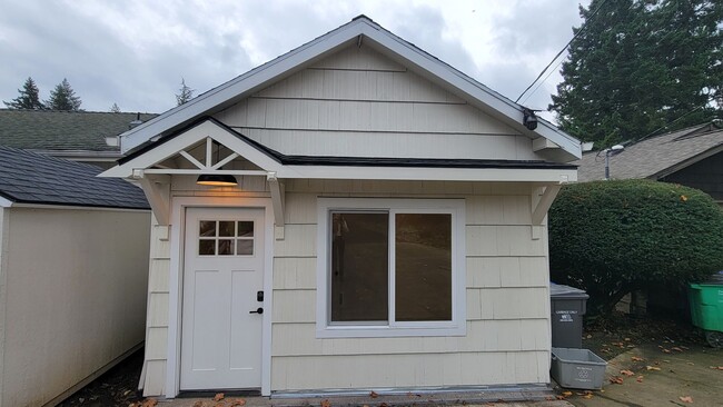 Building Photo - New Construction 1 bedroom + sleeping loft...