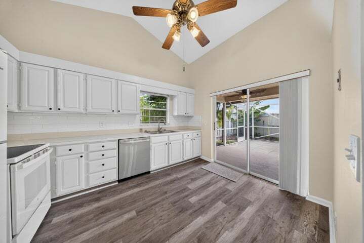 Photo - 119 Adobe Cir
