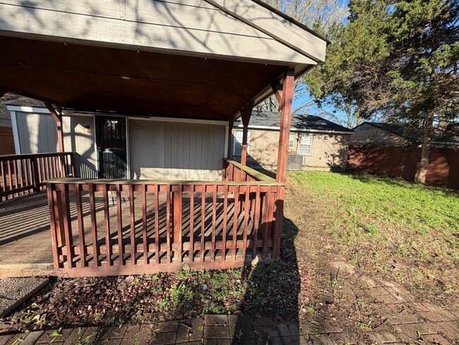 Photo - 6360 Greenbriar Dr