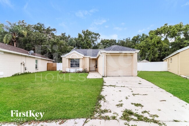 Building Photo - 1805 Coyote Pl