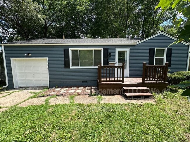 Building Photo - 11636 W 68th Terrace