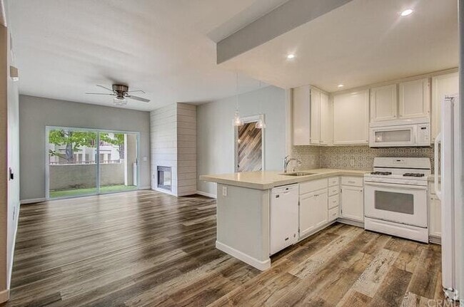 Building Photo - 555 Lands End Way Unit 208 Rental