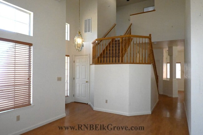 Photo - 8868 Chadbury Pl