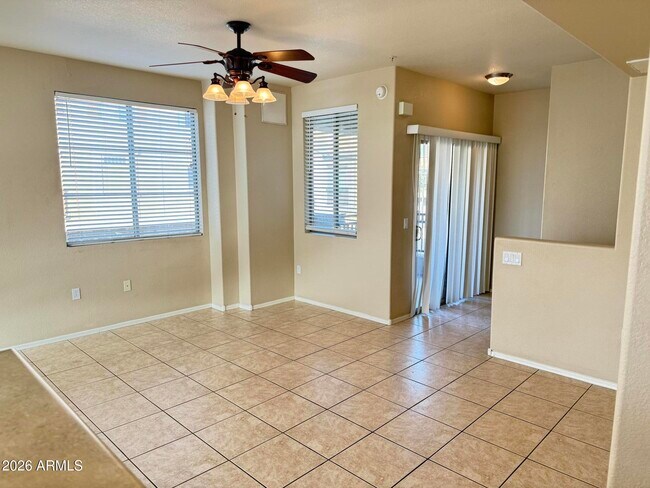 Photo - 16825 N 14th St