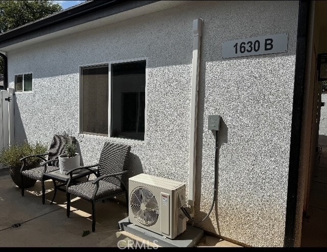 Building Photo - 1630 N Santa Anita Ave Rental