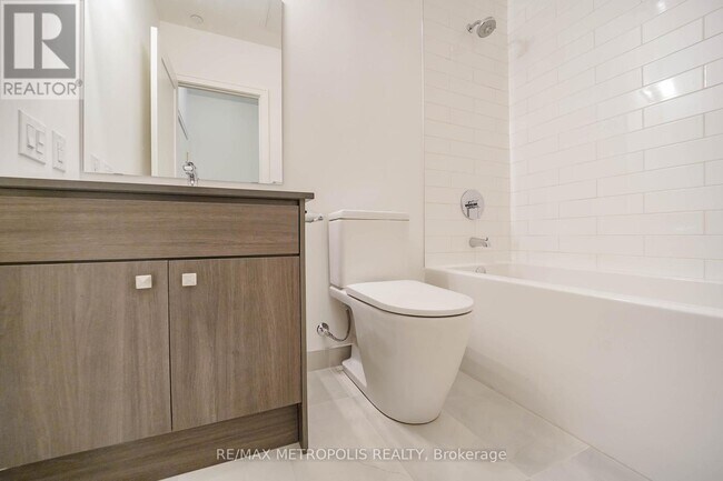 Photo - 2 Manderley Dr Unité 104