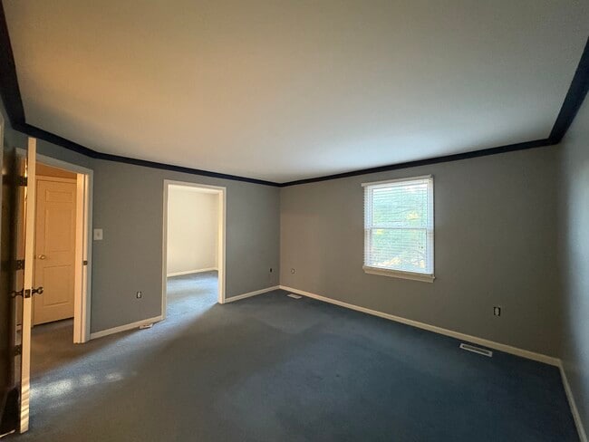 Building Photo - 8002 Cattail Ct Unit Townhouse