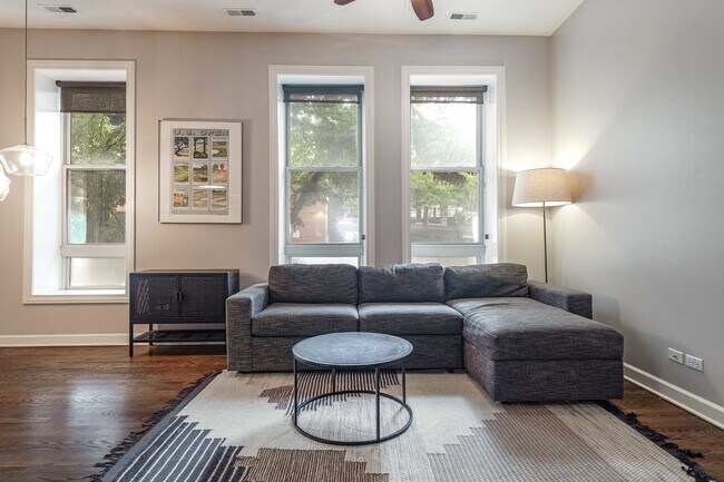 Photo - 1344 N North Park Avenue