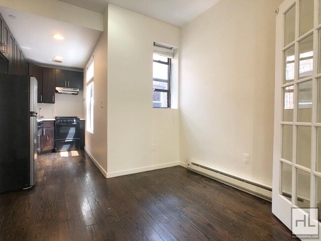 Building Photo - NOSTRAND AVENUE / Crown Heights 1-Bed