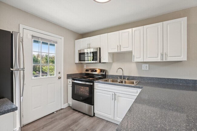 Serenity Lake Apartments